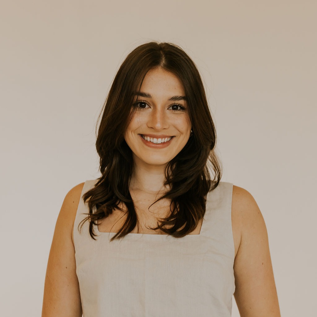 Lucia Haswell - Headshot 2024